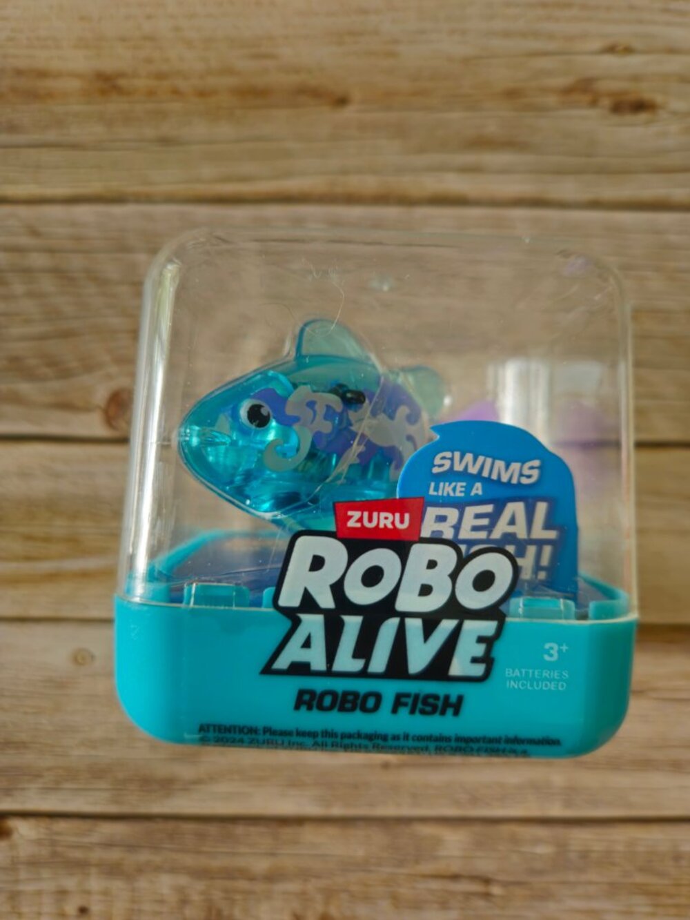 ZURU Robo Alive Robo Fish Color Changing Water Toy NWT Blue
